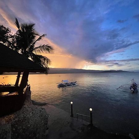 Magic Island Dive Resort Moalboal Esterno foto