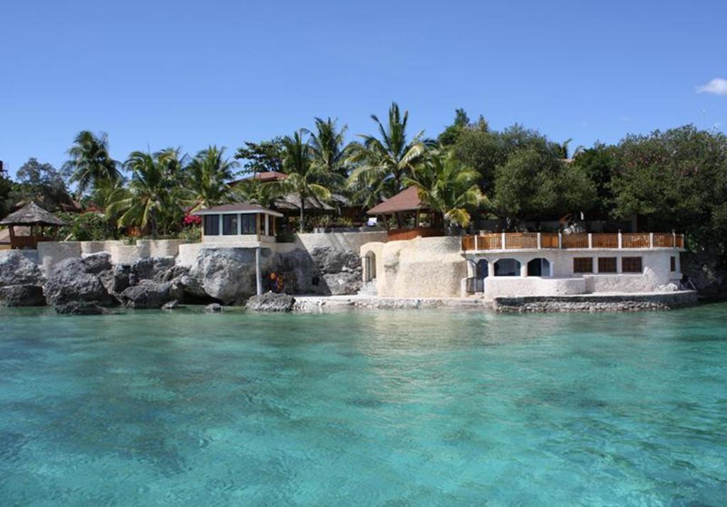 Magic Island Dive Resort Moalboal Esterno foto